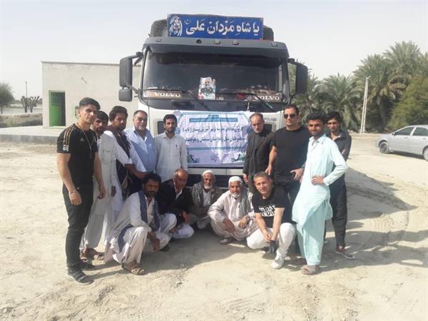 آنها تحت تاثیر زندگی، کمبودها، سادگی و مهمان نوازی مردم منطقه دشتیاری گرفتند.