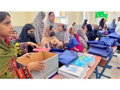 بسته بندی لوازم التحریر در منطقه 1405