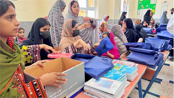 بسته بندی لوازم التحریر در منطقه 1405
